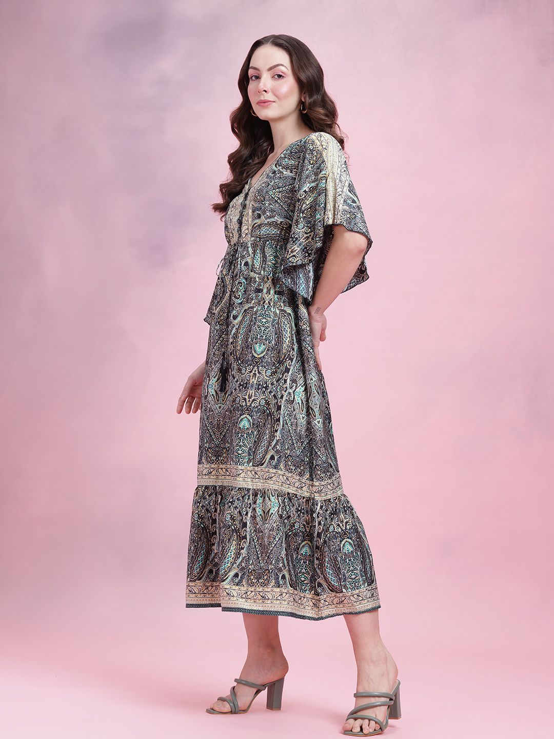 DressBerry Printed Kimono Sleeves Kaftan Midi Dress