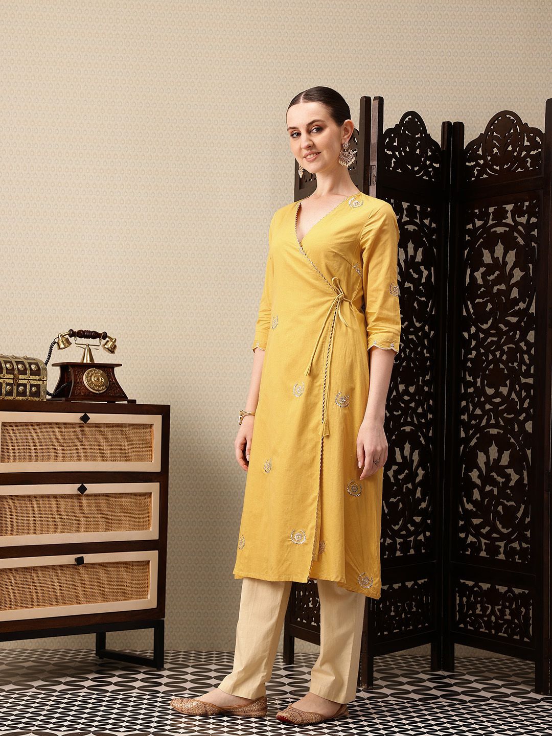 House of Pataudi Pure Cotton Floral Embroidered Sequinned Angrakha Jashn Kurta