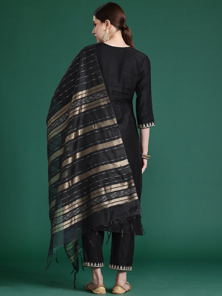 Indo Era Yoke Design Zari Liva Kurta With Trousers & Dupatta