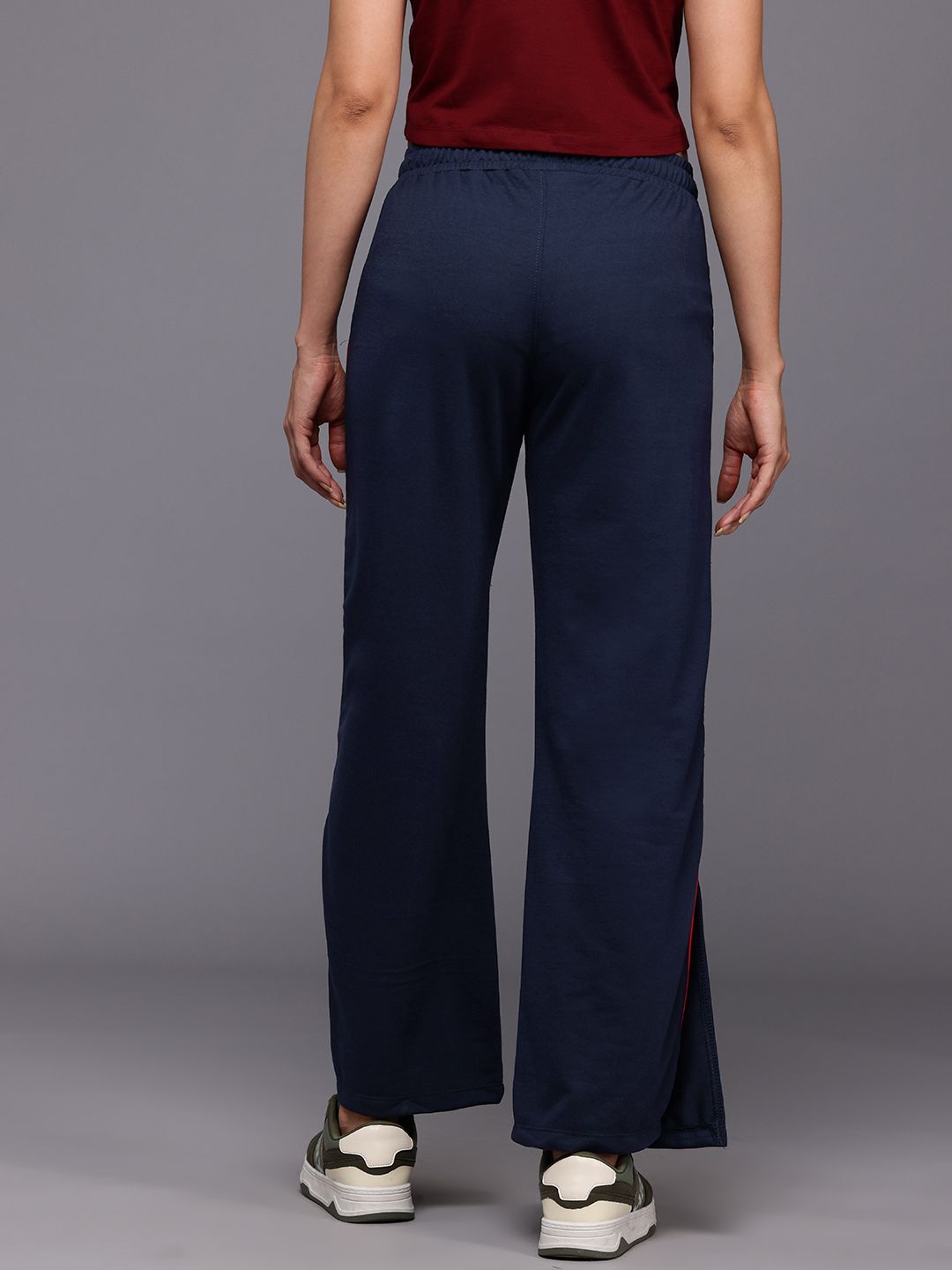 HRX by Hrithik Roshan Women Striped Detail Casual Track pants