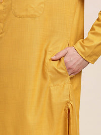 SOJANYA Lelaki Mustard Kuning Solid Kurta Lurus