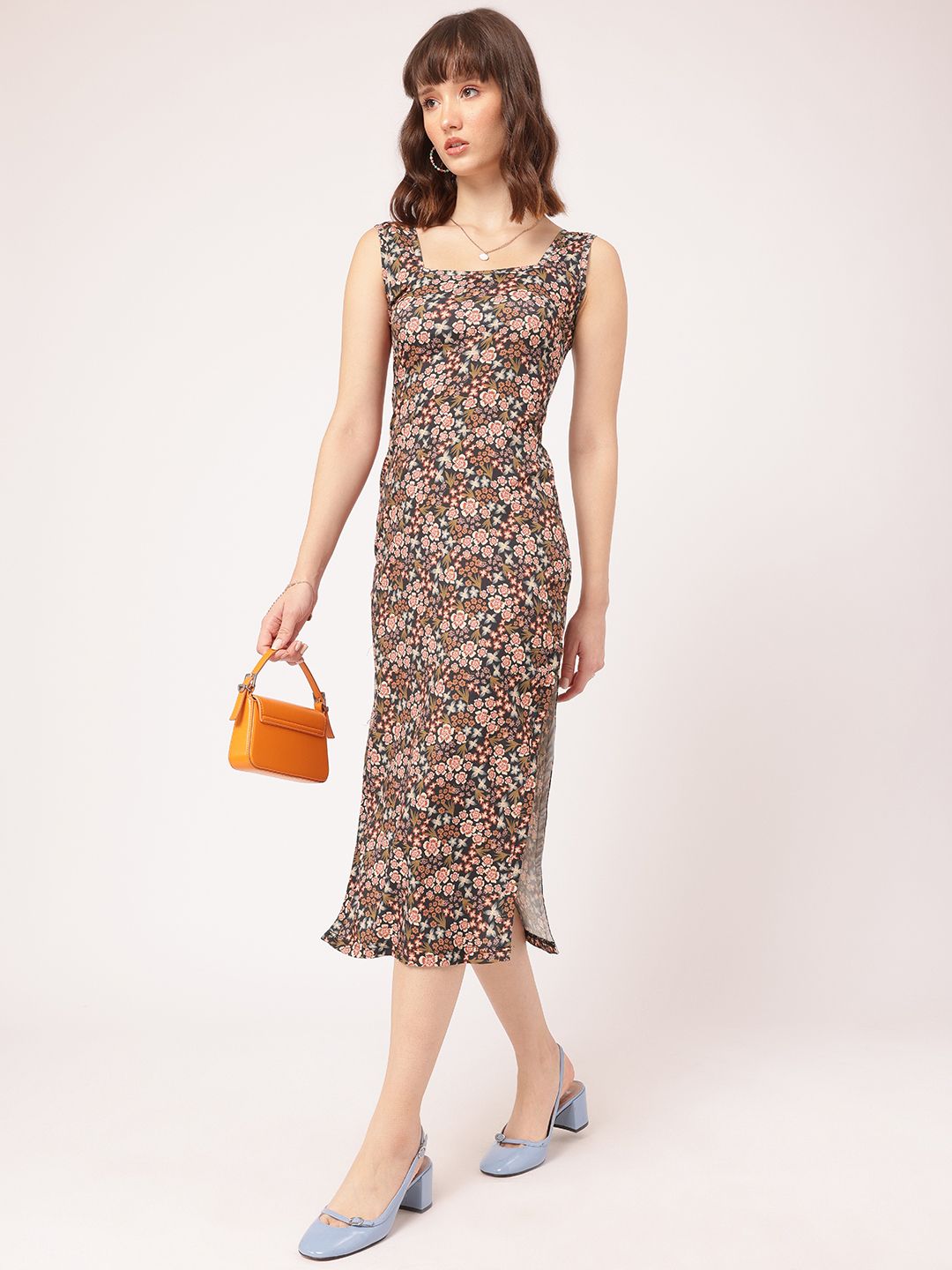 DressBerry Dainty Florals Sheath Midi Dress with Slit