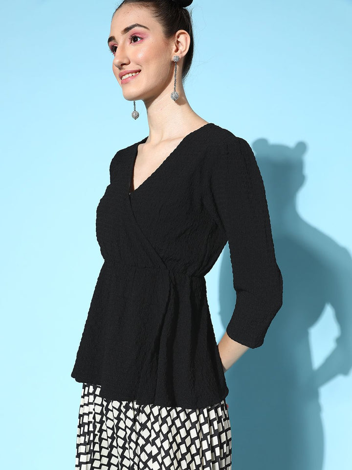 SASSAFRAS Black Black Solid Wrap It Up Top