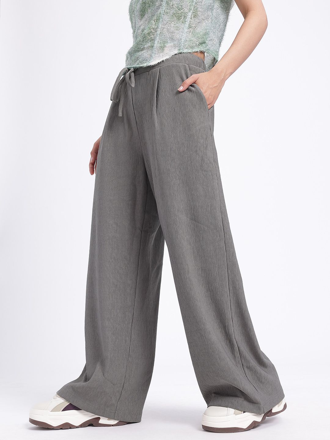 DressBerry Women Crinkling Stripes Mid-Rise Flared Fit Wide Leg Trousers