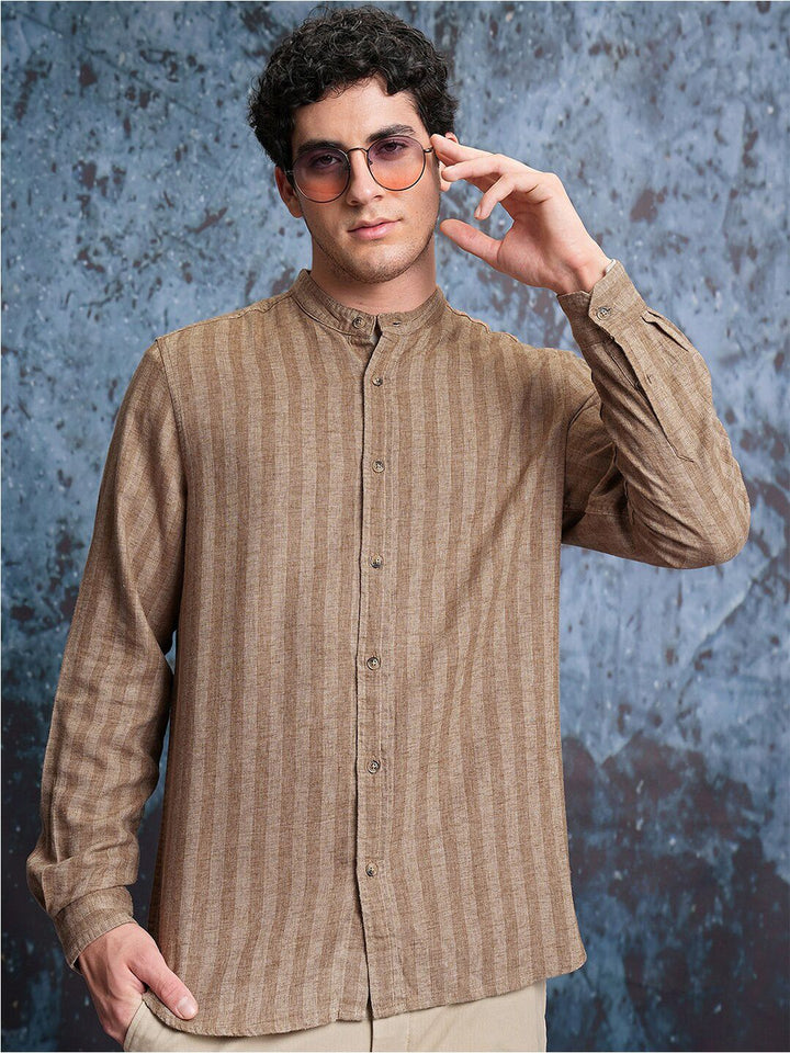 Locomotive Men Brown. Linen Blend Textured Striper Stand-Up Collar Regular Shirt