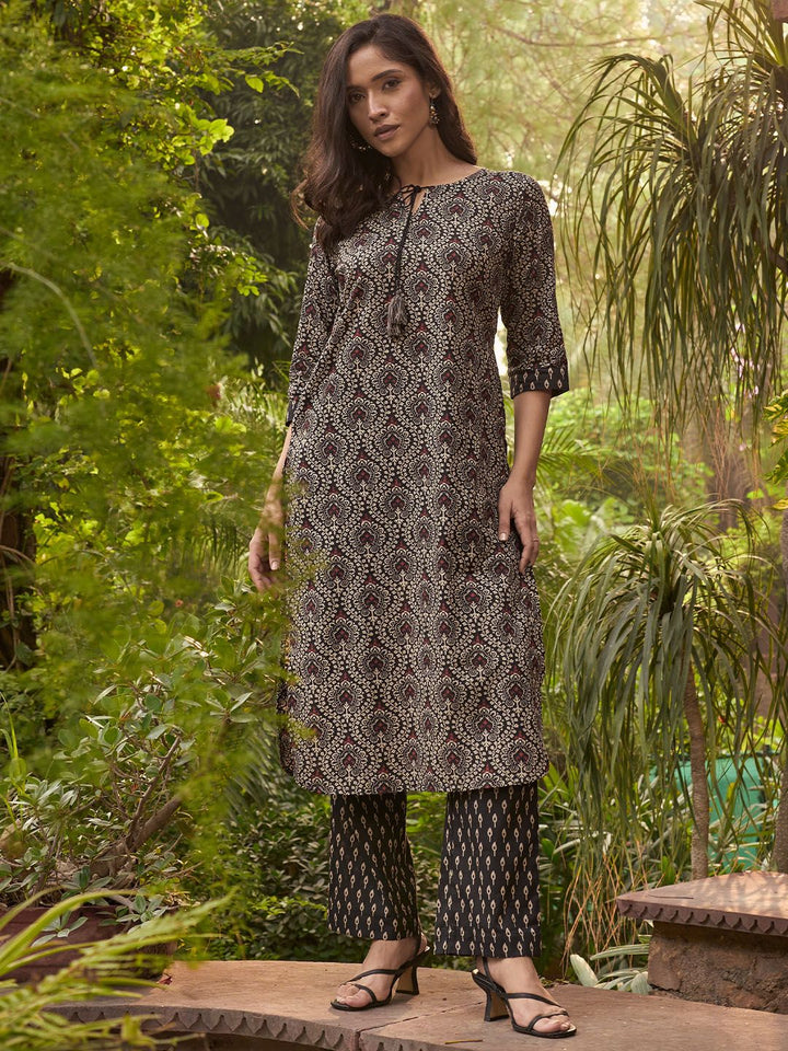 Libas Floral Printed Regular Pure Cotton Kurta with Palazzos