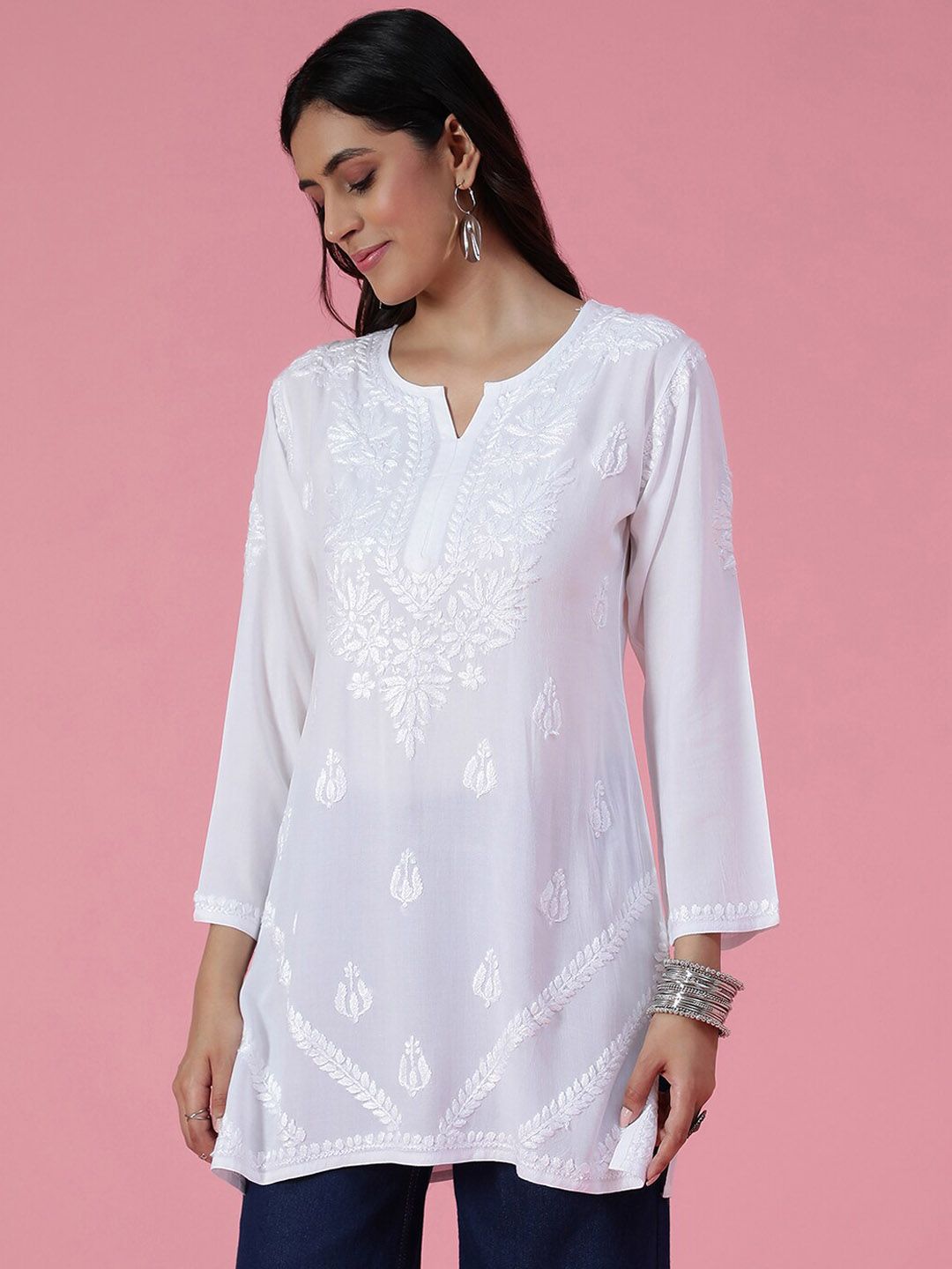 Rumah Wanita Chikankari White Rayon Chikankari Sulam Kurti