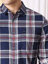 The Indian Garage Co Men Navy Blue & White Slim Fit Tartan Checks Checked Casual Shirt