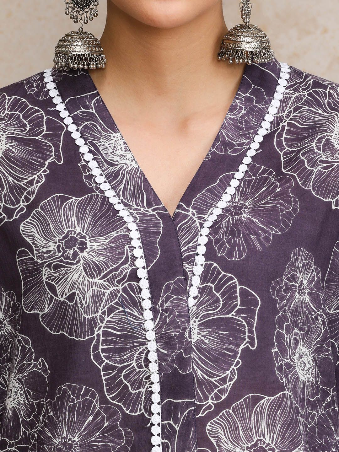 Varanga Floral Printed V-Neck Straight Cotton Kurta
