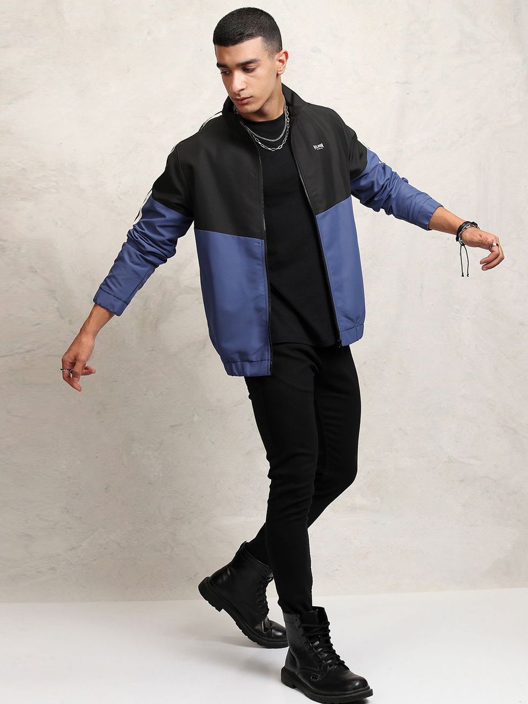 HIGHLANDER Men Colourblocked Crop Bomber with Embroidered Jacket