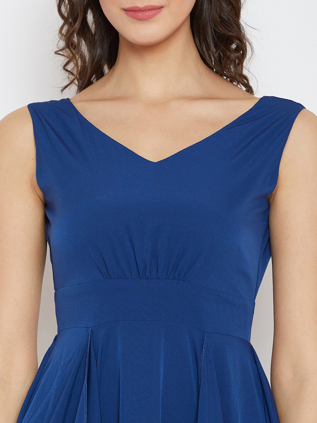 Berrylush Women Blue Crepe Maxi Dress