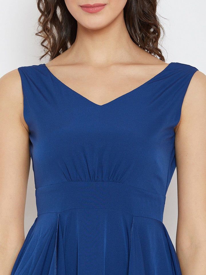 Berrylush Women Blue Crepe Maxi Dress