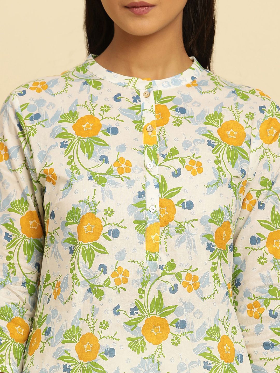 W Floral Printed Mandarin Collar Straight Kurta