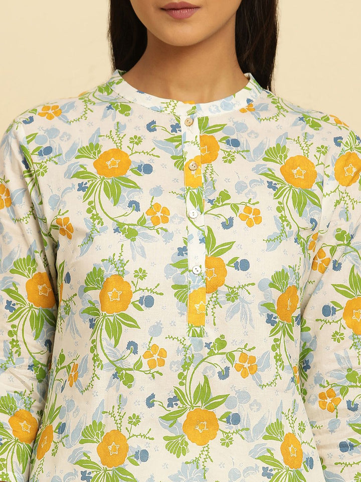 W Floral Printed Mandarin Collar Straight Kurta