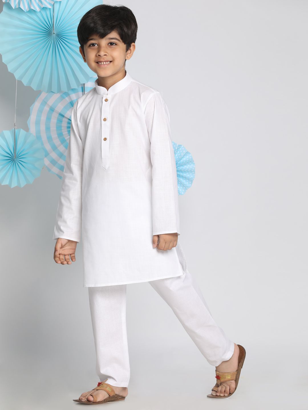 VASTRAMAY Boys White Solid Kurta with Pyjamas
