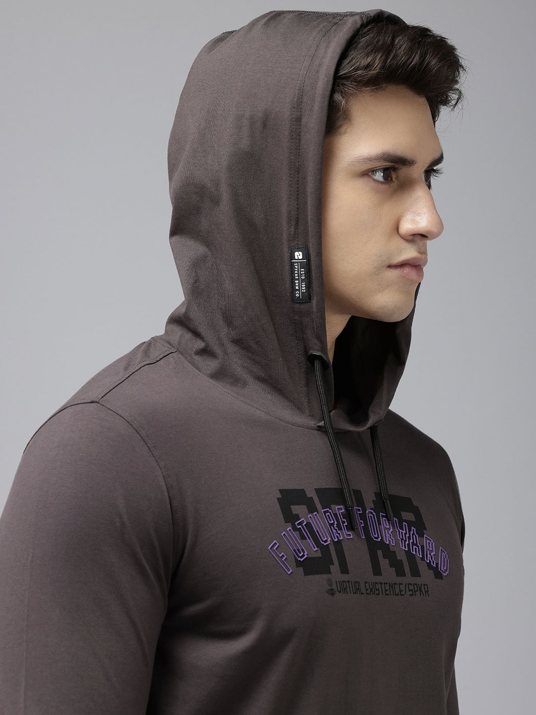 SPYKAR Typography Printed Hooded Slim Fit T-shirt