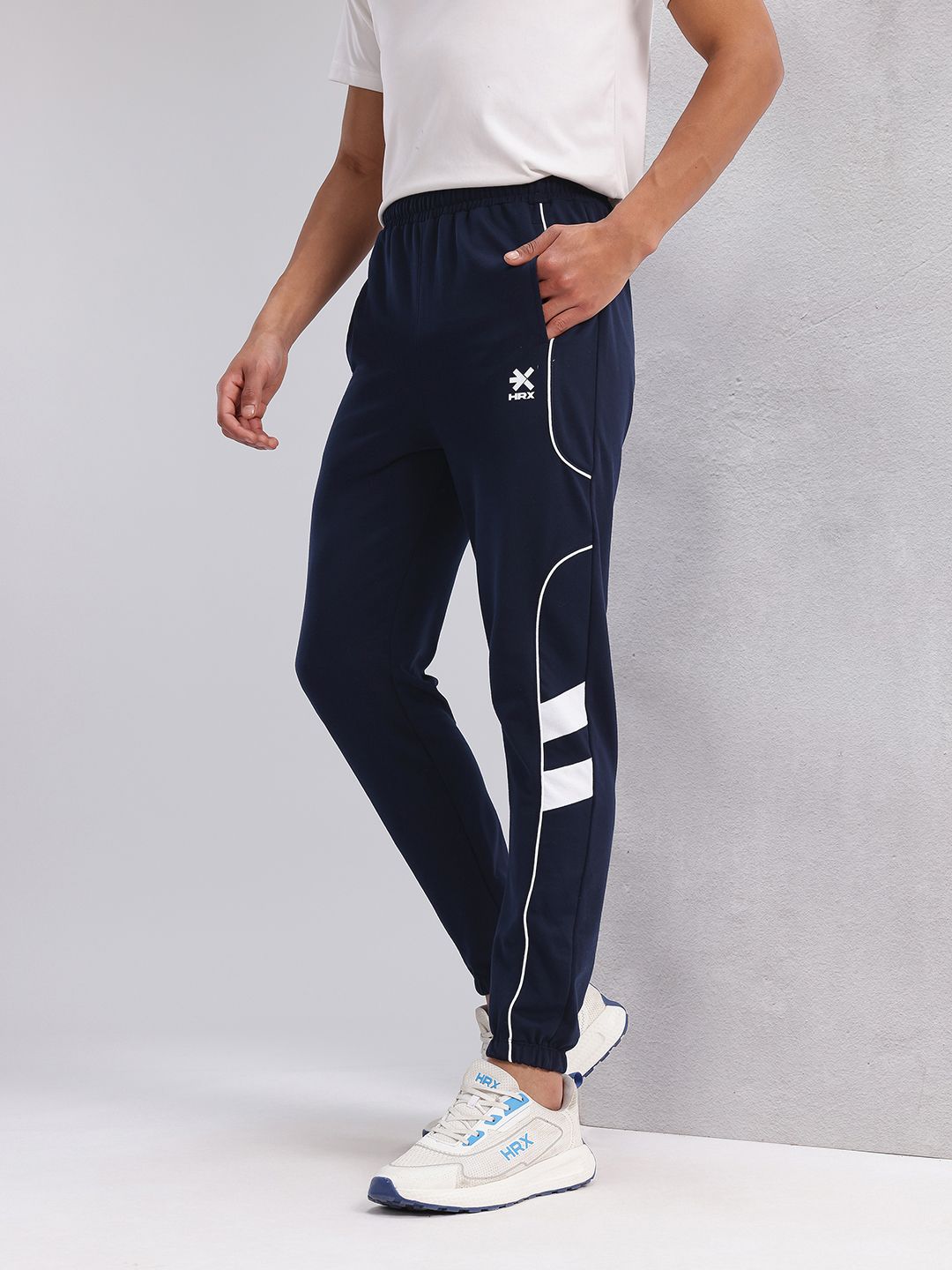 HRX by Hrithik Roshan Men Striped Detail Lifestyle Joggers