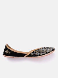 House of Pataudi Leather Embellished Ethnic Mojaris