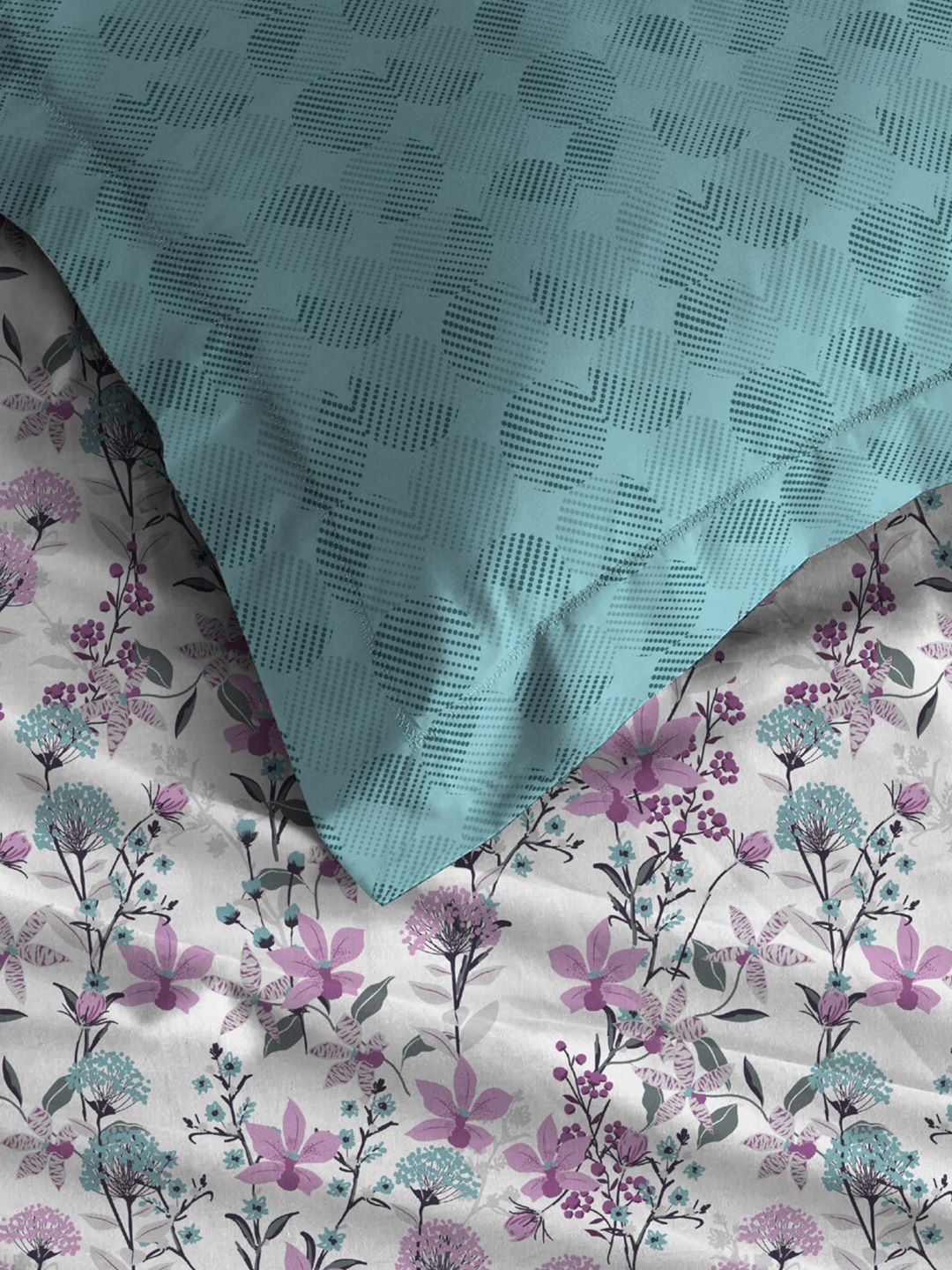 MYTRIDENT Violet  White Floral Cotton 144 TC Queen Bedsheet With 2 Pillow Covers