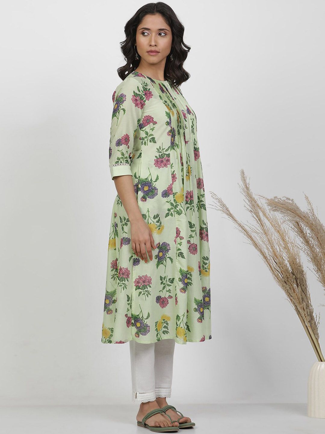 W Round Neck Floral Printed Pleated Cotton A-Line Kurta