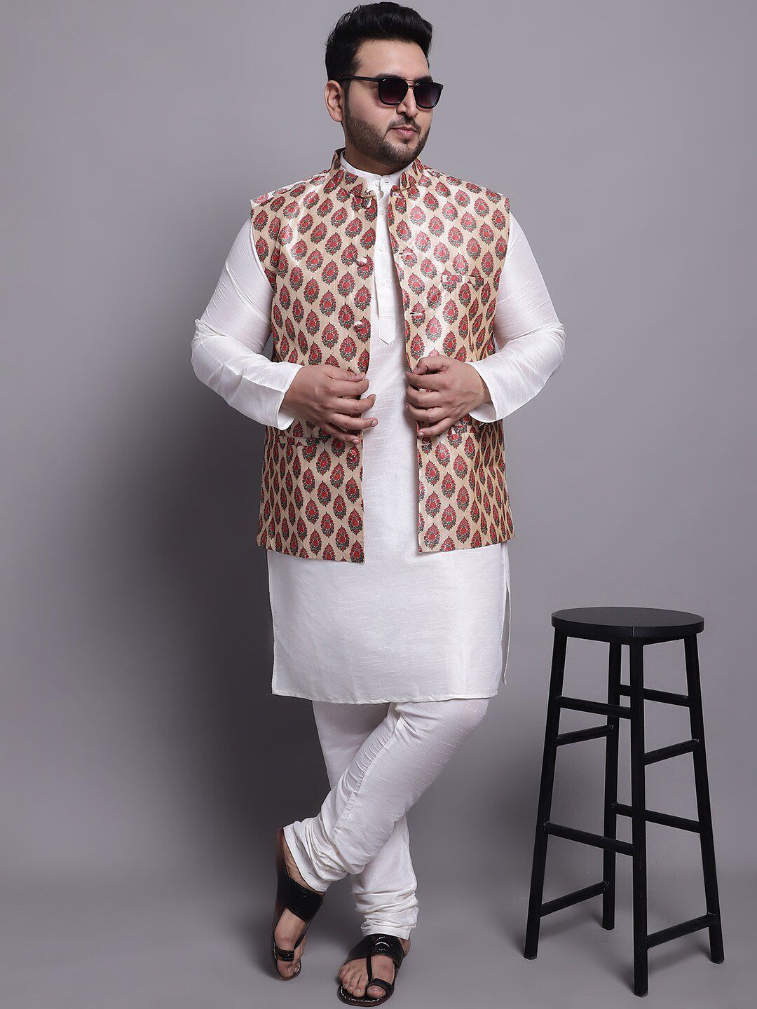 SOJANYA PLUS Regular Silk Cotton Kurta With Pyjamas & Nehru Jacket