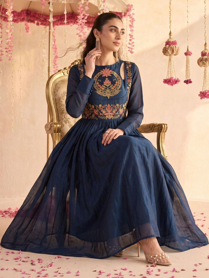Kerja Benang Sulam Wanita Mamicha Kemegahan & Karya Seni Megah Anarkali Kurta