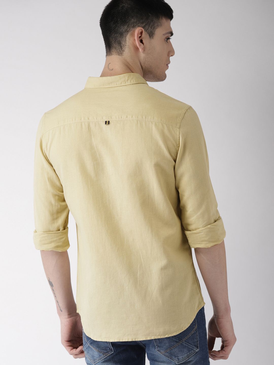 HIGHLANDER Men Beige Slim Fit Solid Casual Shirt