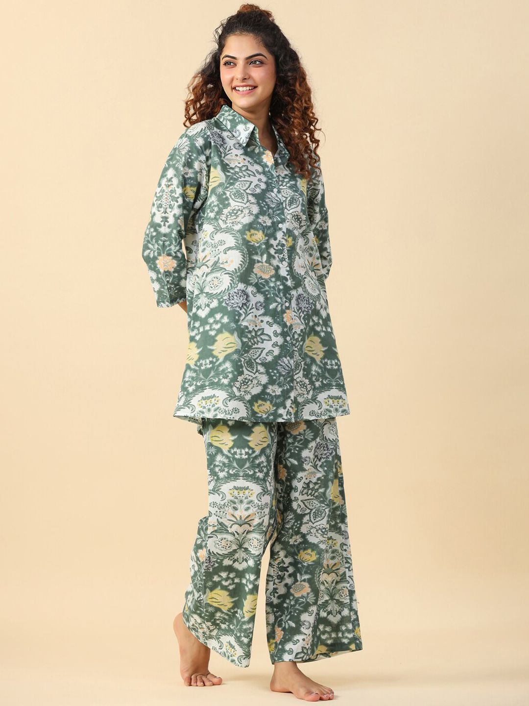 SANSKRUTIHOMES Floral Printed Shirt Collar T-Shirt and Pyjamas