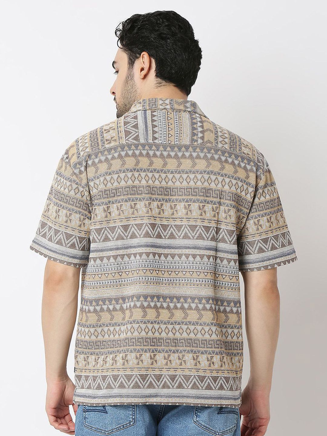 SPYKAR Men Relaxed Fit Cuban Collar Geometric Printed Cotton Casual Shirt
