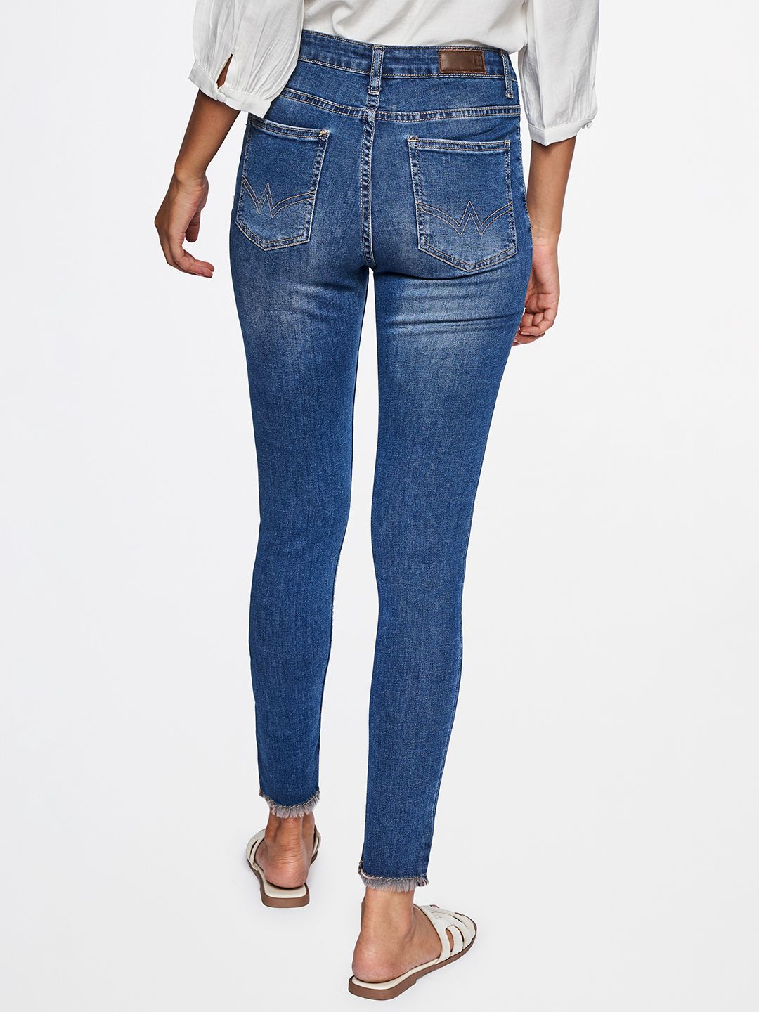 AND Women Blue Skinny Fit Light Fade Stretchable Jeans