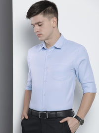 The Indian Garage Co. X Luxe Men Solid Slim Fit Opaque Formal Shirt