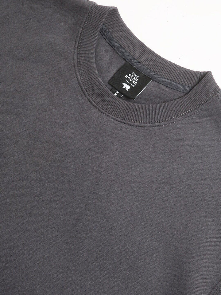 THE BEAR HOUSE Round Neck Pullover Sweatshirt