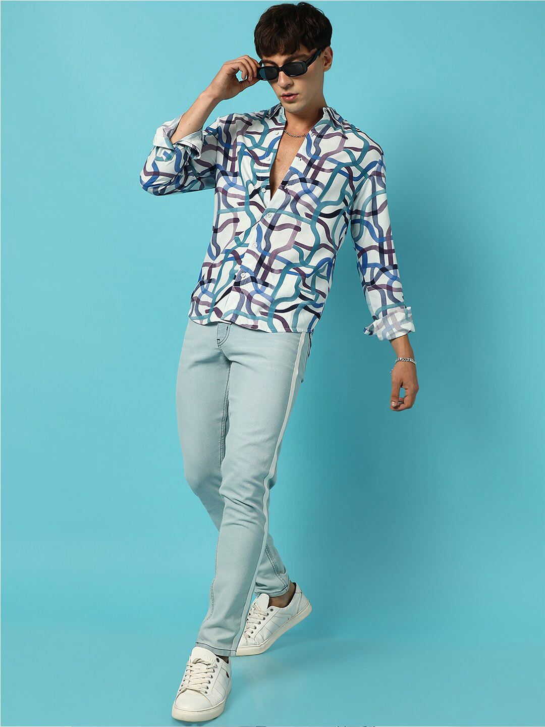 Campus Sutra Classic Abstract Printed Casual Shirt