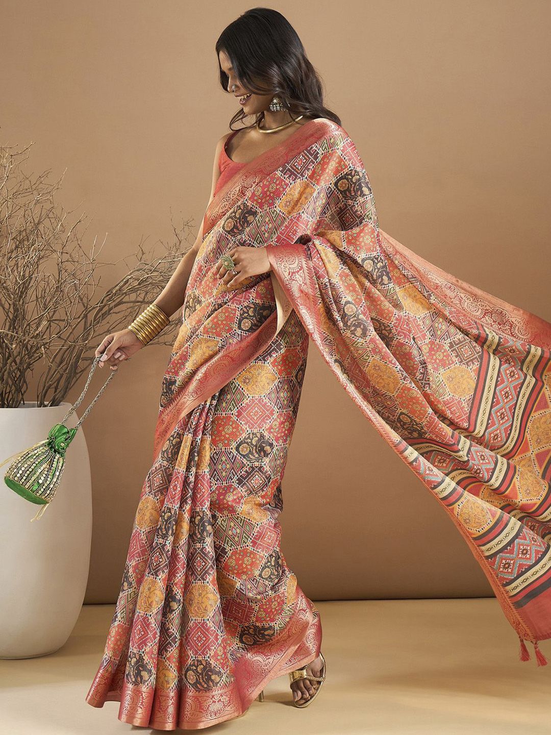 Saree mall Ethnic Motifs Zari Sungudi Sarees