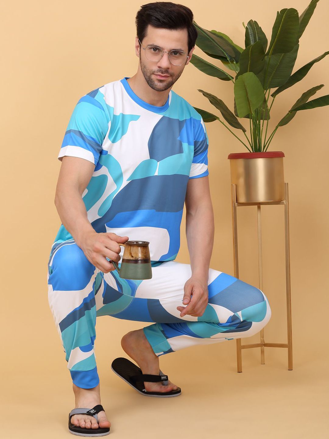 Sweet Dreams Blue & White Abstract Printed Round Neck Night suit