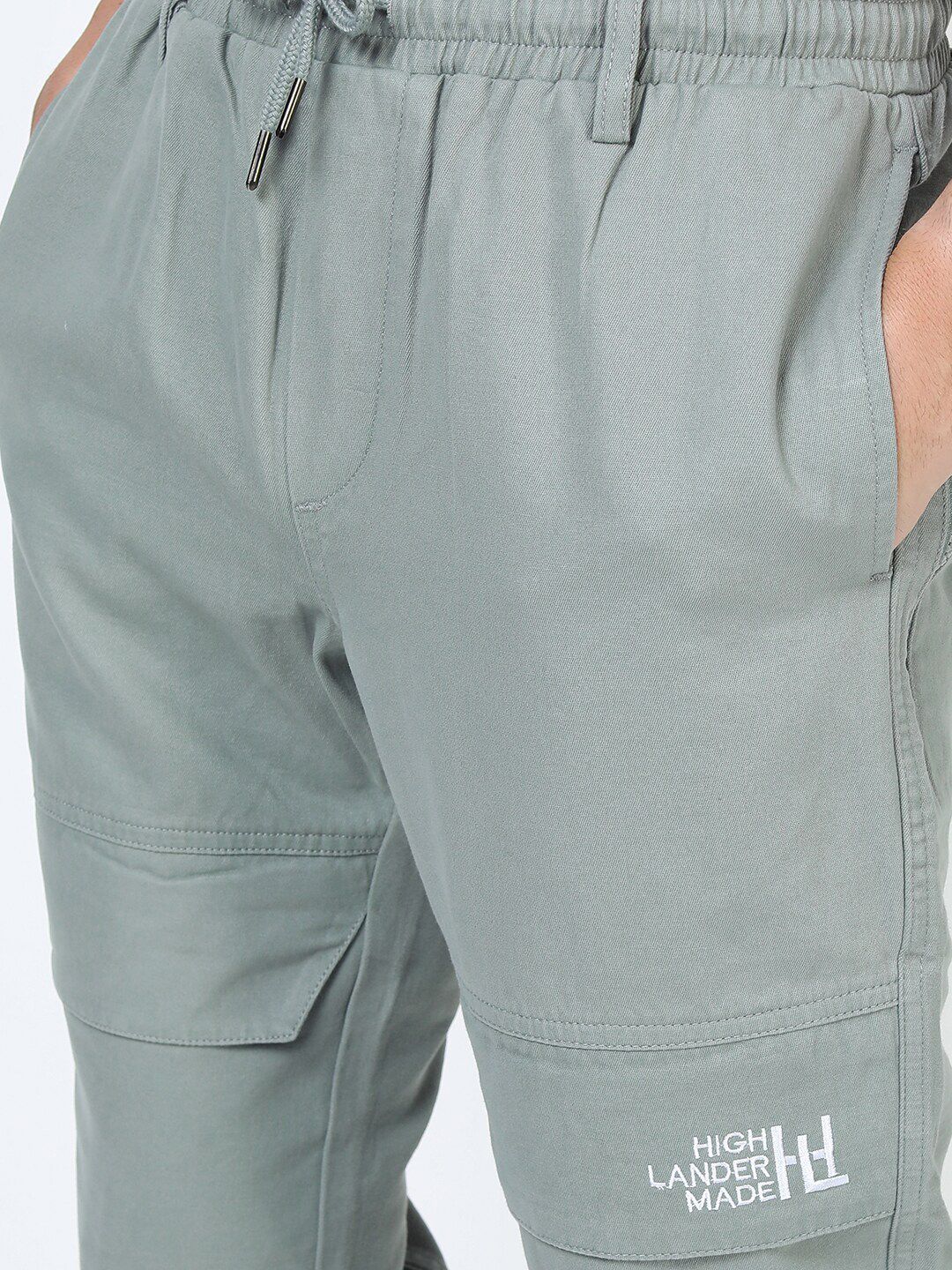 HIGHLANDER Men Grey Solid Cotton Regular Joggers