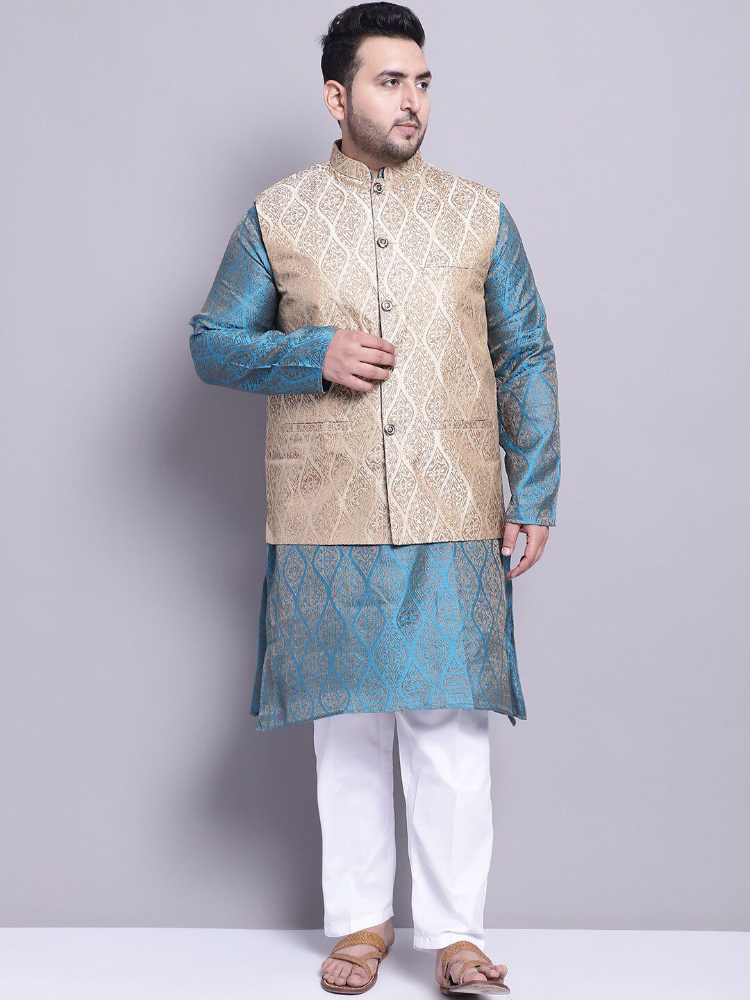 SOJANYA PLUS Rekaan Tenun Etnik Kurta & Piyama Lurus Biasa Dengan Jaket Nehru