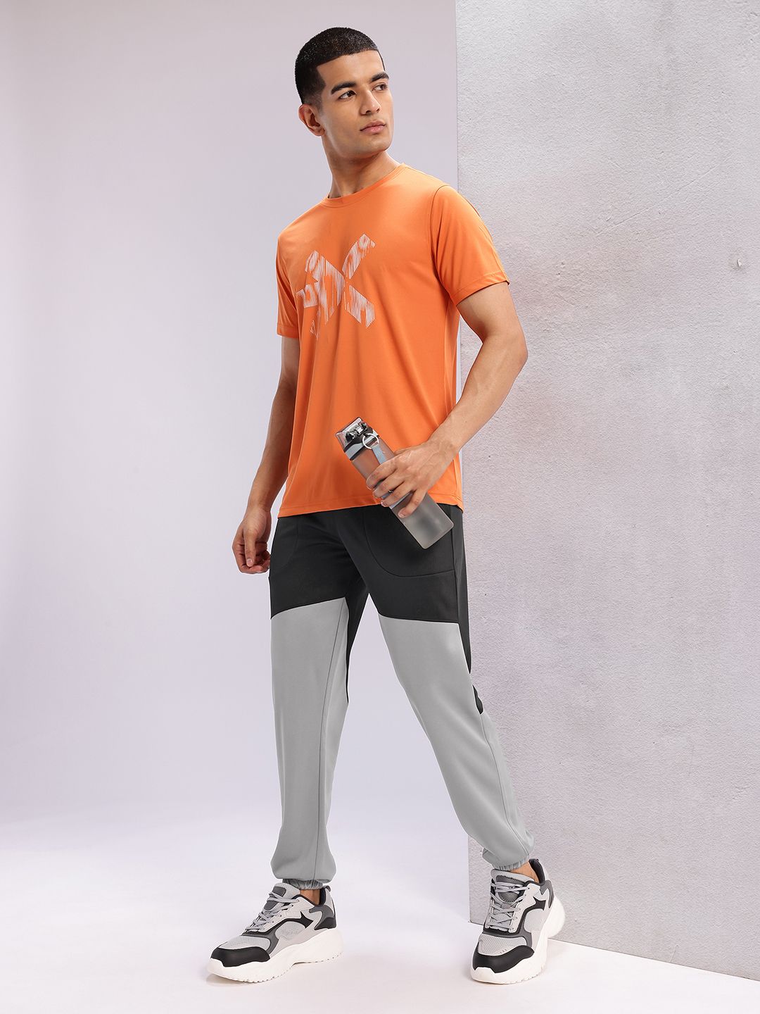 HRX by Hrithik Roshan Men Colourblocked Rapid-Dry Running Joggers