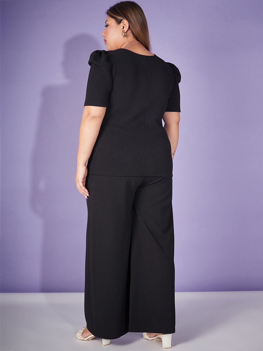 SASSAFRAS Curve Black Plus Size Self-Design Top Wit Trouser Co-Ords