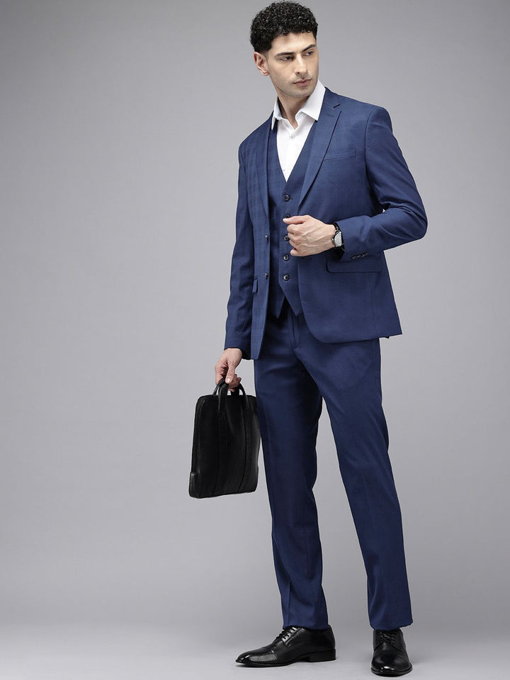 Park Avenue Super Slim Fit Notched Lapel Collar Single Breasted 3-Piece Formal Suit