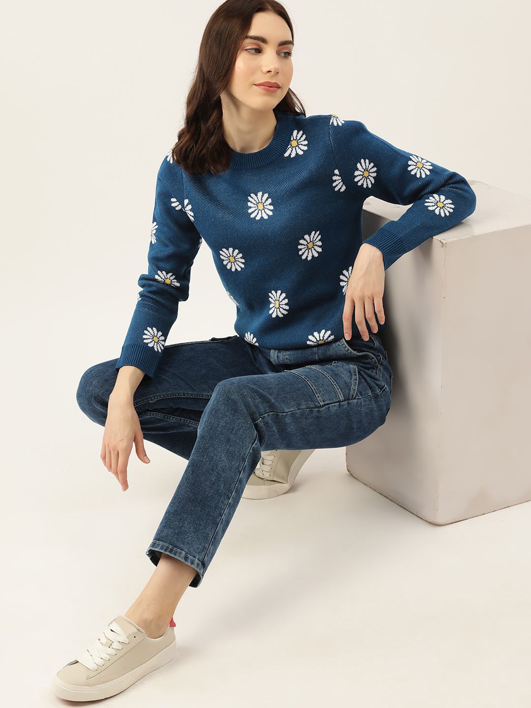 DressBerry Acrylic Floral Pattern Pullover