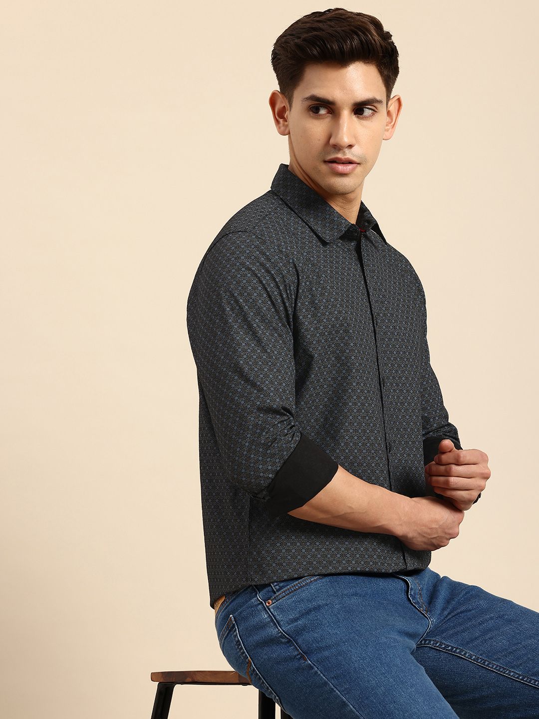 Being Human Spread Collar Floral Printed Cotton Slim Fit Casual