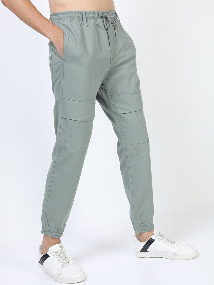 HIGHLANDER Men Grey Solid Cotton Regular Joggers