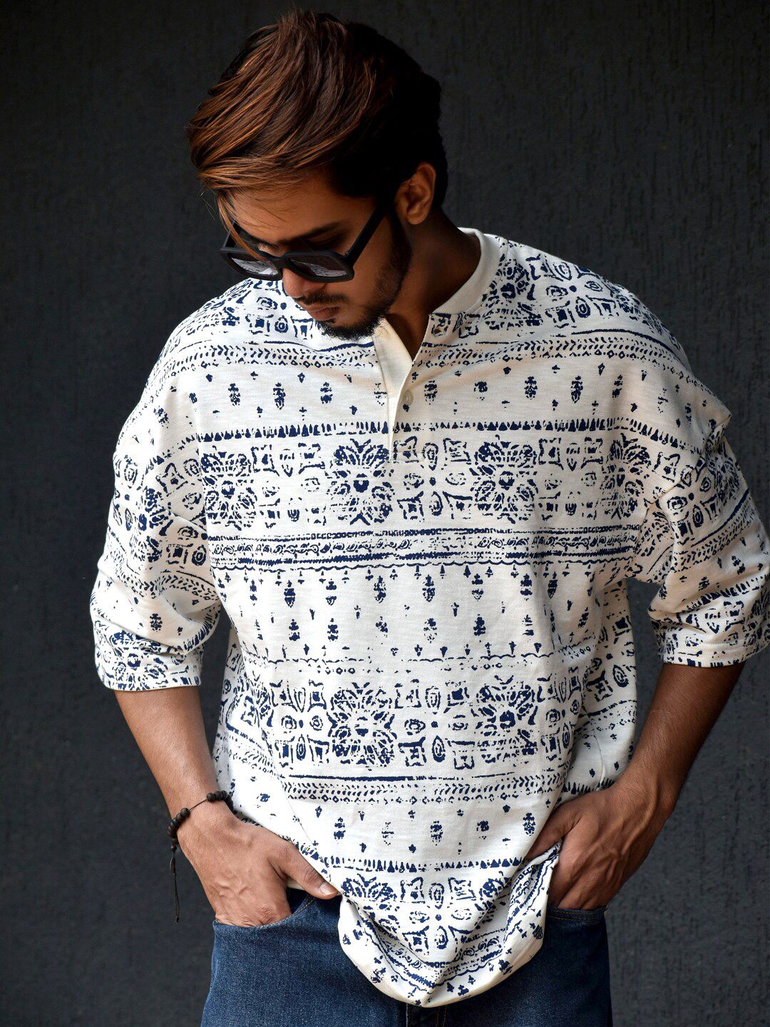 Powerlook White & Navy Blue Floral Printed Drop Shoulder Sleeves Oversized T-Shirt