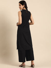 Anouk Women Solid Round Neck Pure Cotton Kurta
