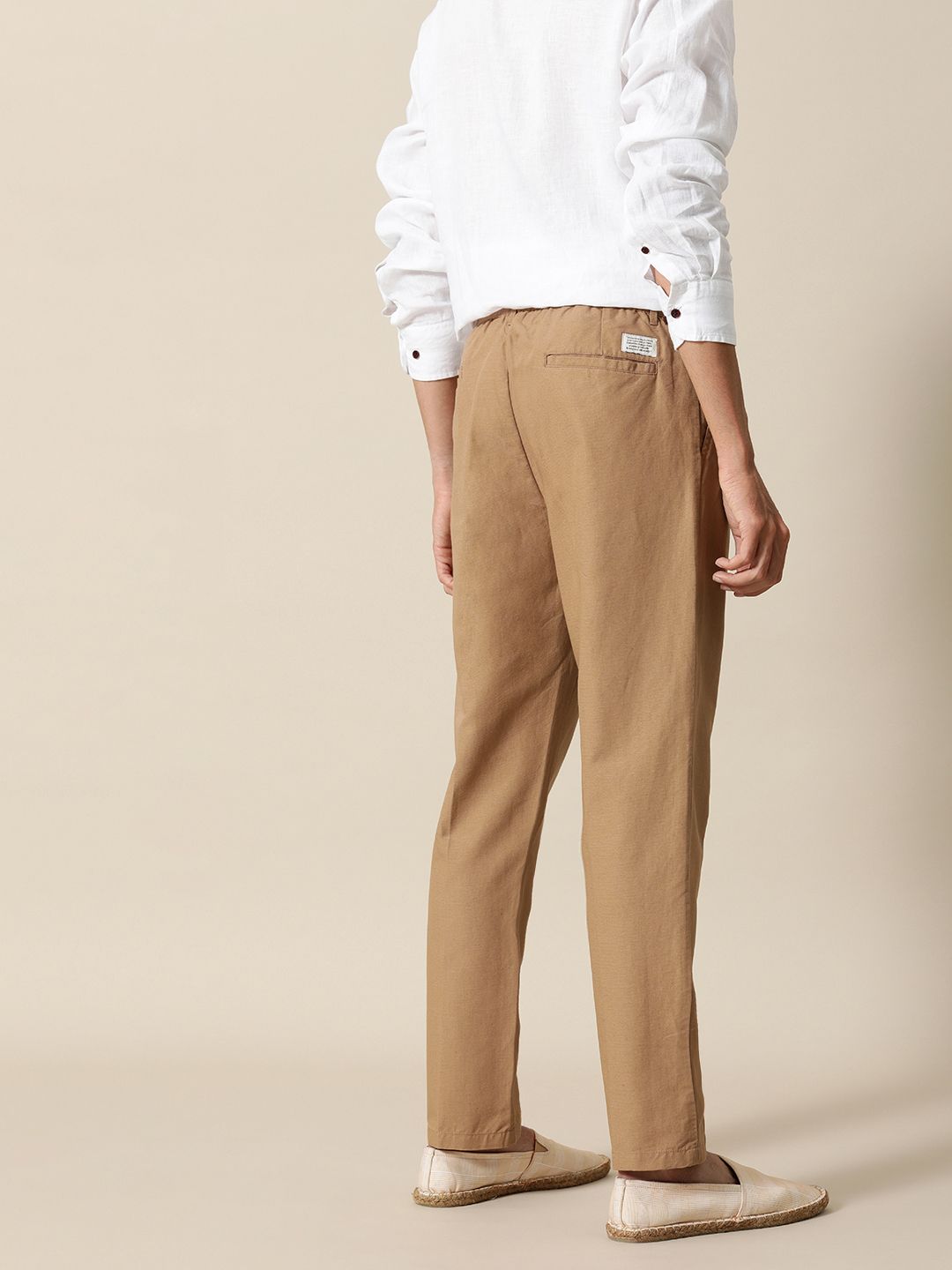 Mr Bowerbird Men Camel Brown Liberal Fit Pleated Trousers