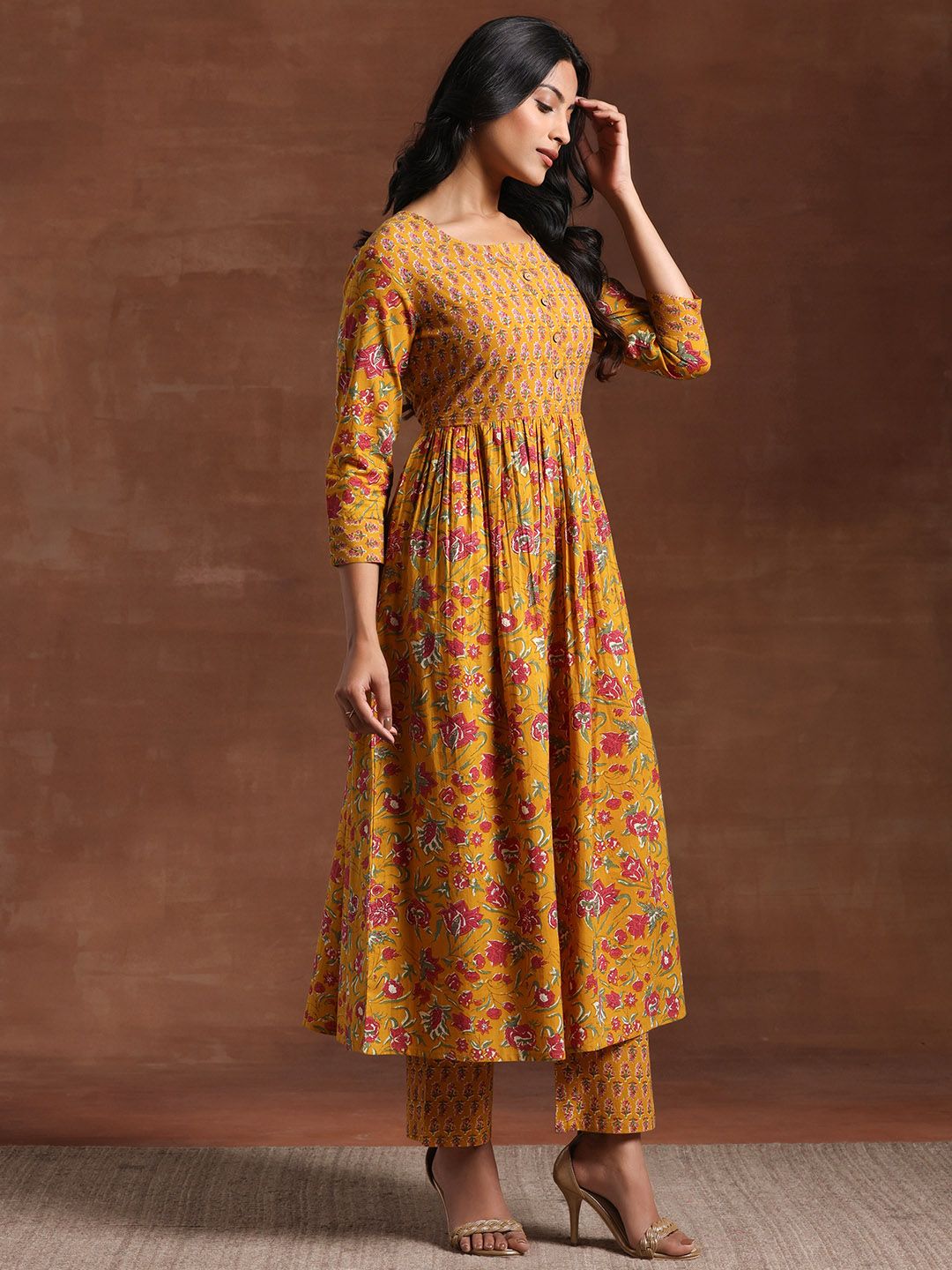 Libas Floral Printed Round Neck Three-Quarter Sleeves Pure Cotton Kurta Set