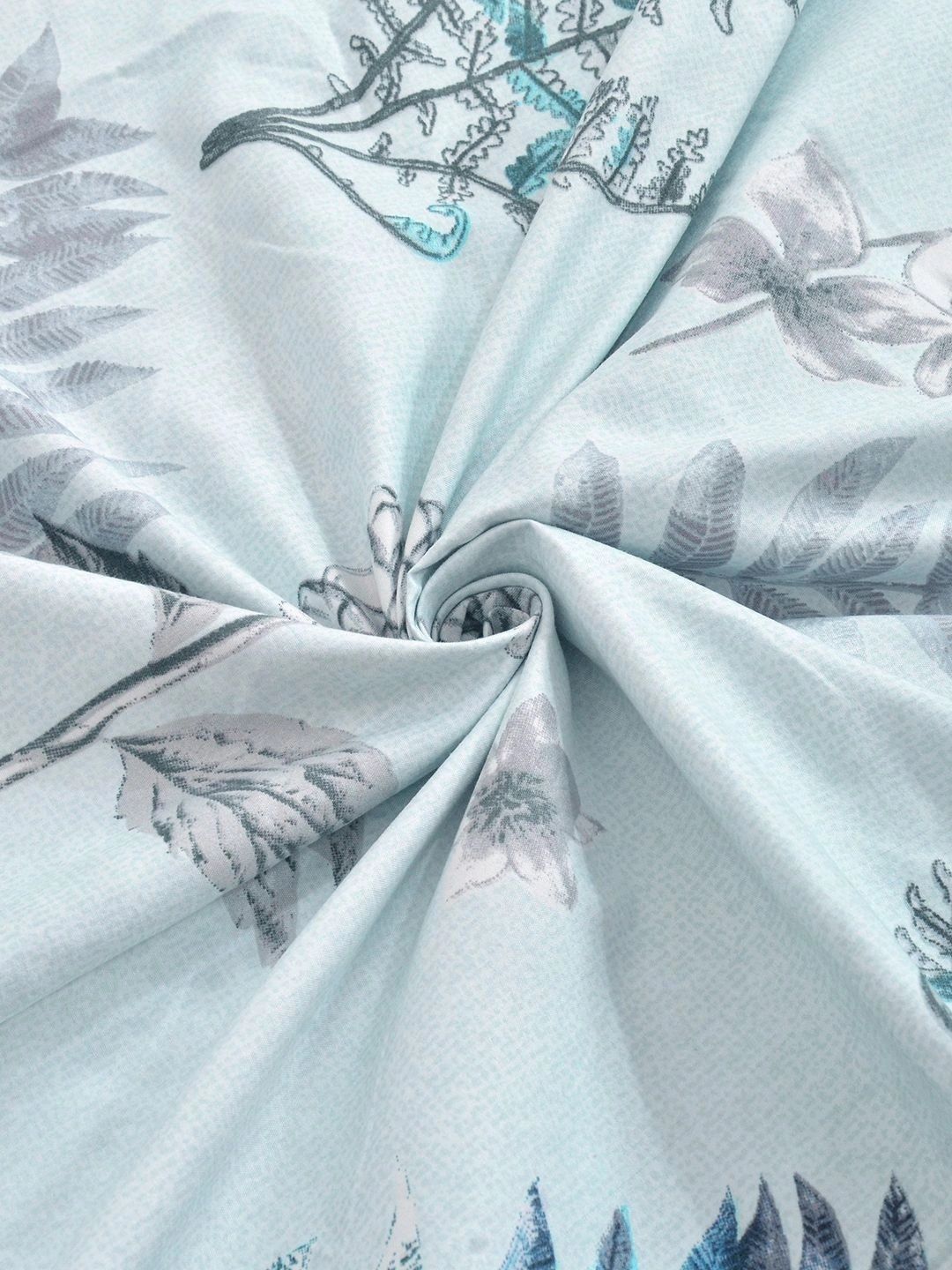 Moda Rapido X KLOTTHE Blue Floral 300 TC King Bedsheet with 2 Pillow Covers