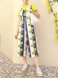 DressBerry Playful Yet Chic Stripe & Flower Printed Shoulder Straps Capri Jumpsuit