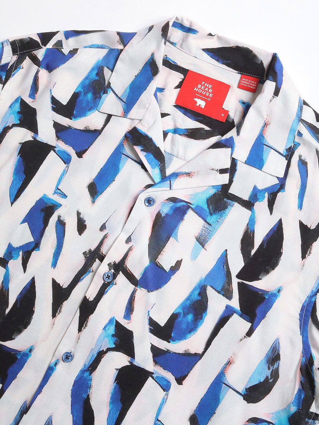 THE BEAR HOUSE Short Sleeves Spread Collar Opaque Printed Casual Shirt